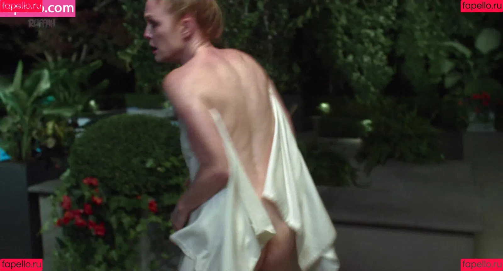Julianne Moore Onlyfans Photo Gallery 