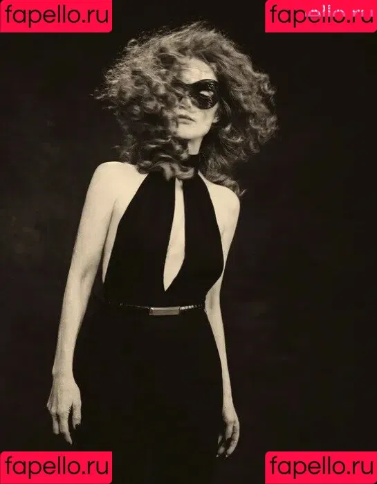 Julianne Moore Onlyfans Photo Gallery 