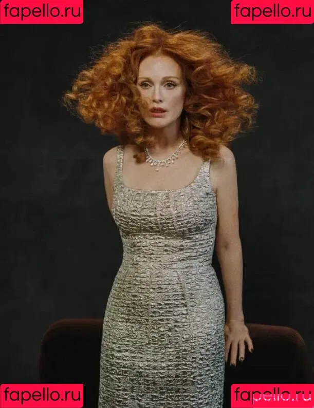 Julianne Moore Onlyfans Photo Gallery 