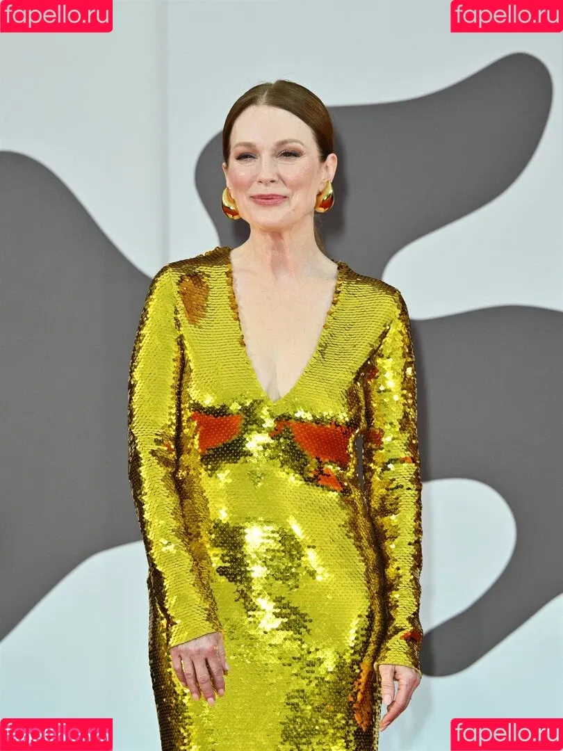 Julianne Moore Onlyfans Photo Gallery 