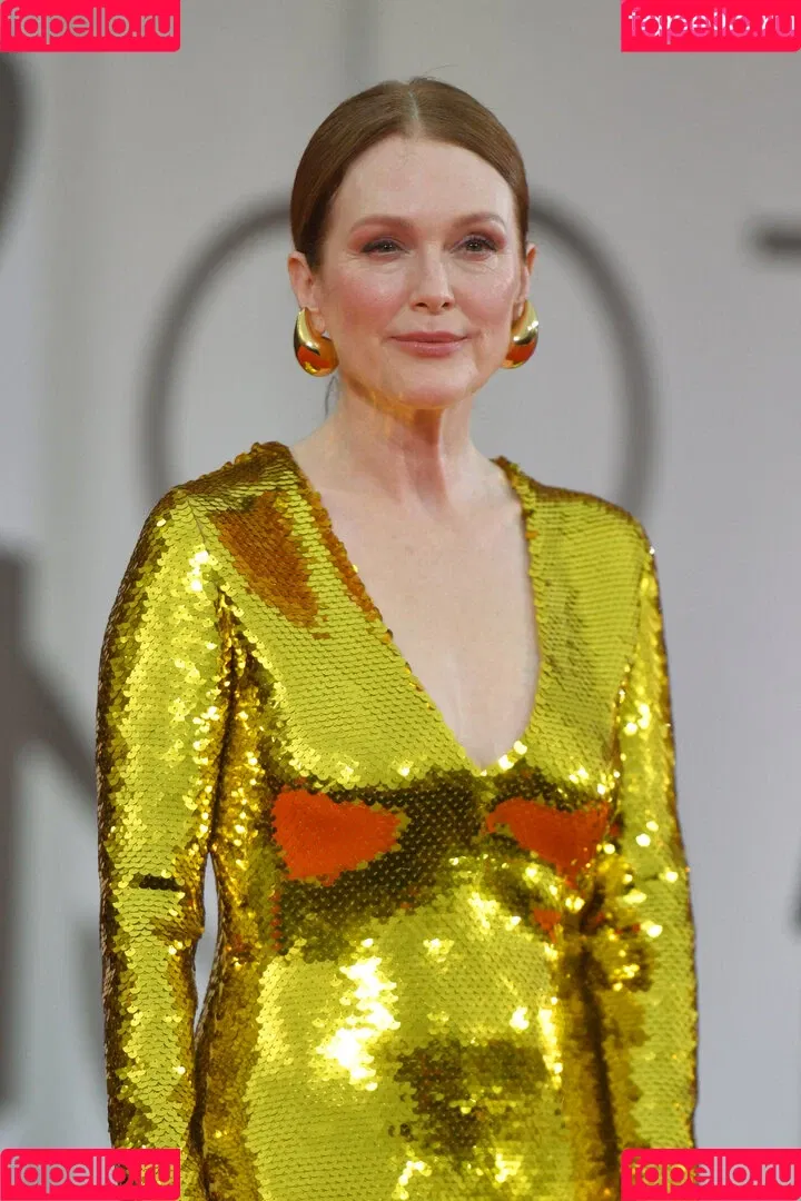Julianne Moore Onlyfans Photo Gallery 