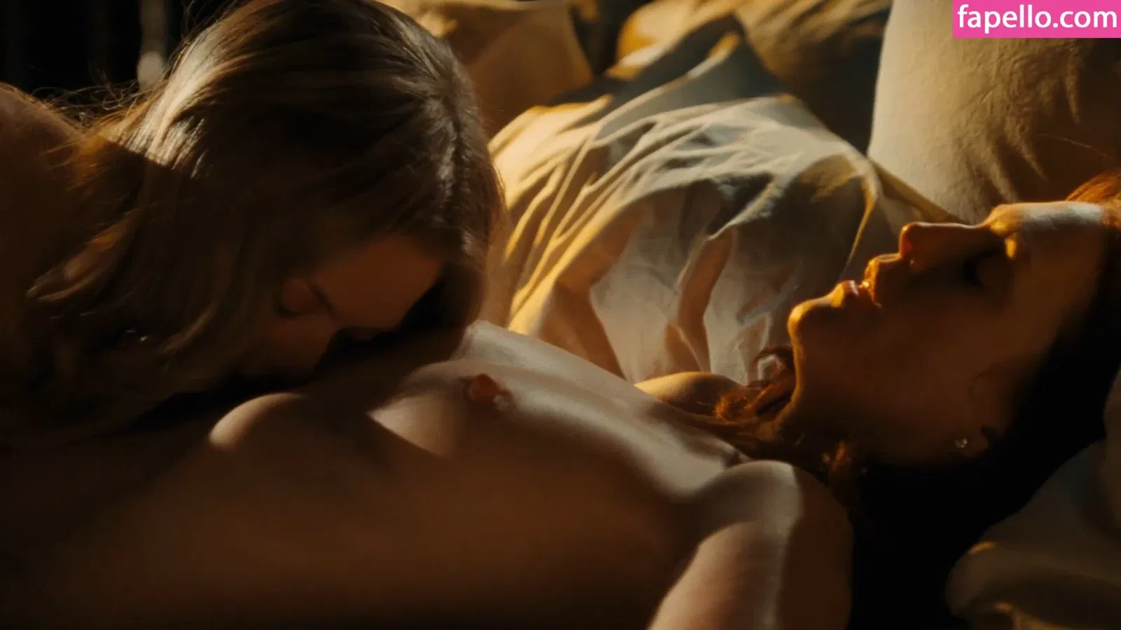 Julianne Moore Onlyfans Photo Gallery 