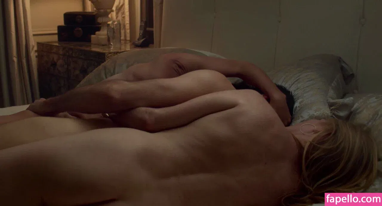 Julianne Moore Onlyfans Photo Gallery 