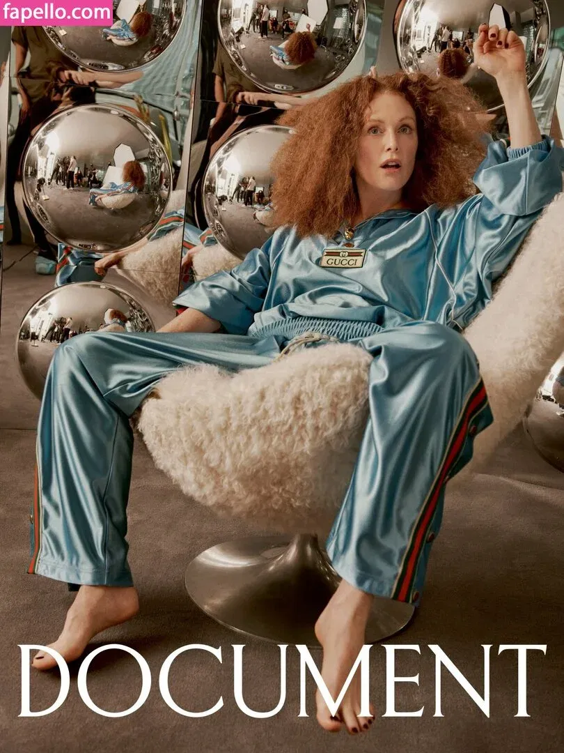 Julianne Moore Onlyfans Photo Gallery 