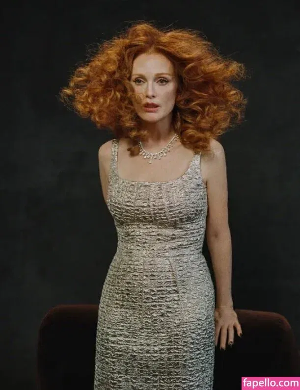Julianne Moore Onlyfans Photo Gallery 