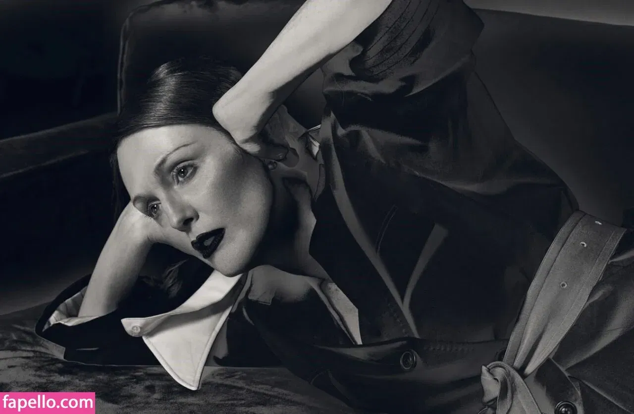 Julianne Moore Onlyfans Photo Gallery 