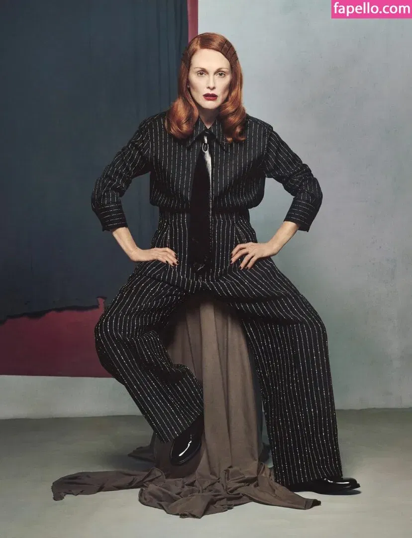 Julianne Moore Onlyfans Photo Gallery 