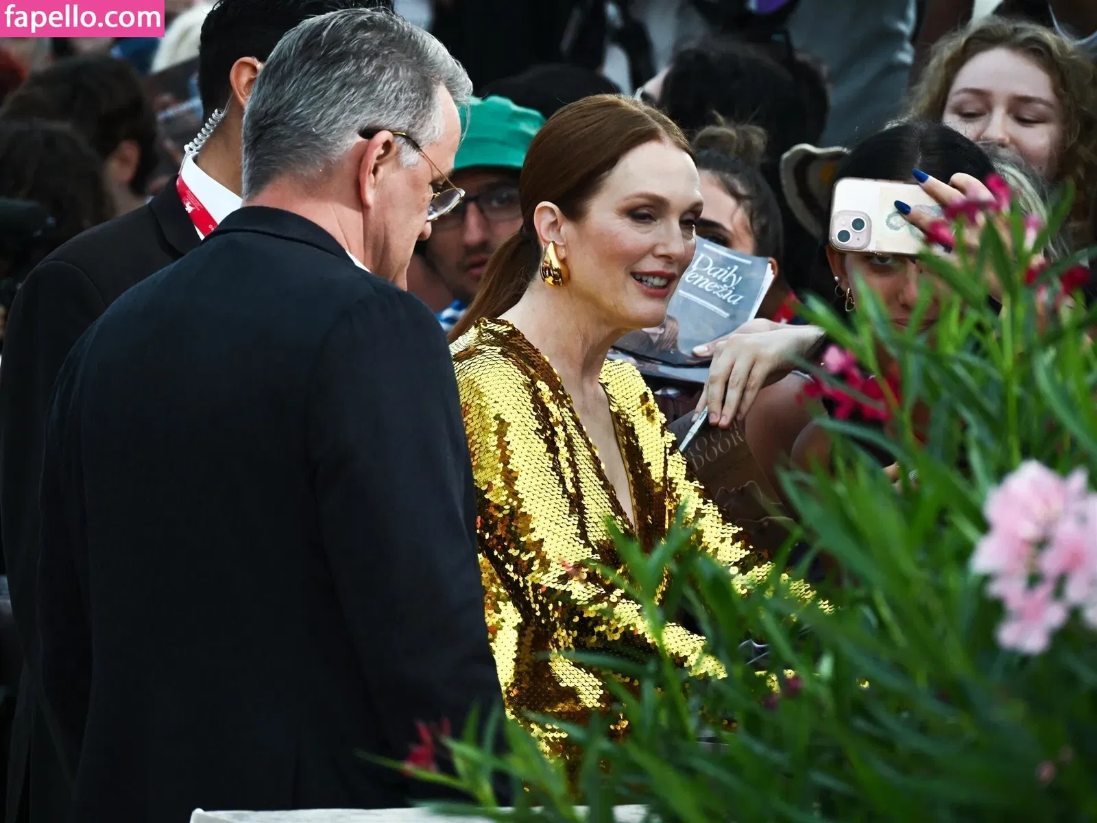 Julianne Moore Onlyfans Photo Gallery 