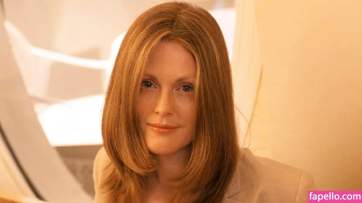 Julianne Moore Onlyfans Photo Gallery 