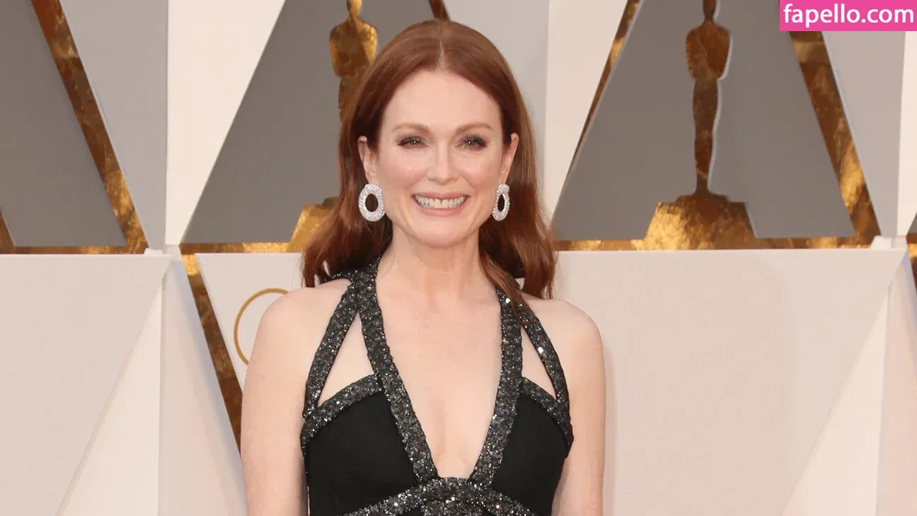 Julianne Moore Onlyfans Photo Gallery 