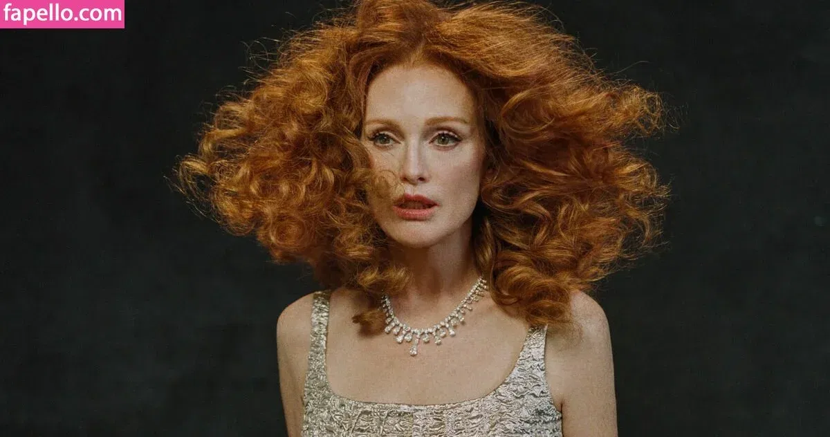 Julianne Moore Onlyfans Photo Gallery 