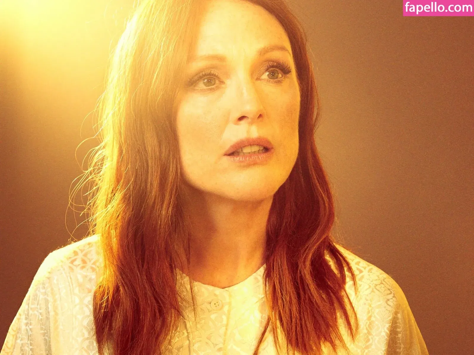 Julianne Moore Onlyfans Photo Gallery 
