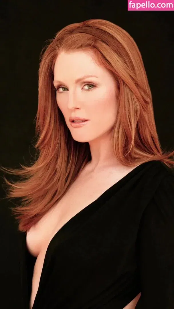 Julianne Moore Onlyfans Photo Gallery 