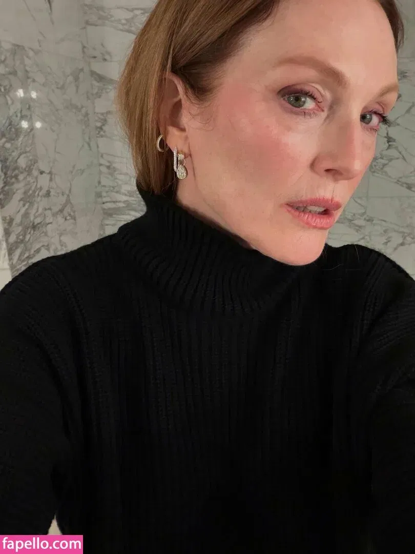 Julianne Moore Onlyfans Photo Gallery 