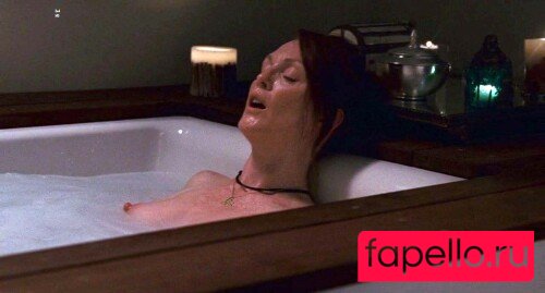 Julianne Moore Nude Onlyfans Photo 22