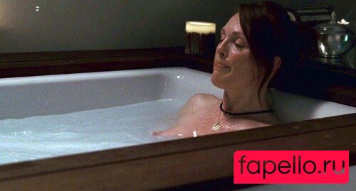 Julianne Moore Nude Onlyfans Photo 23