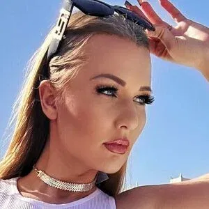 Goddess Poison Onlyfans Photo Gallery 