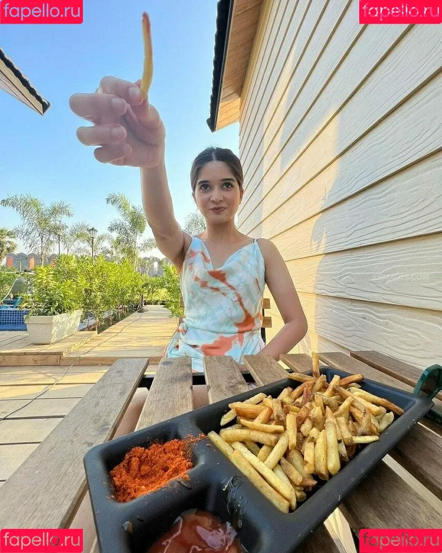 Bhavika Sharma Onlyfans Photo Gallery 