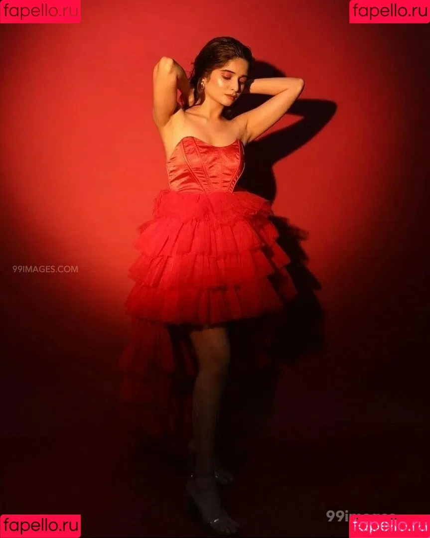 Bhavika Sharma Onlyfans Photo Gallery 