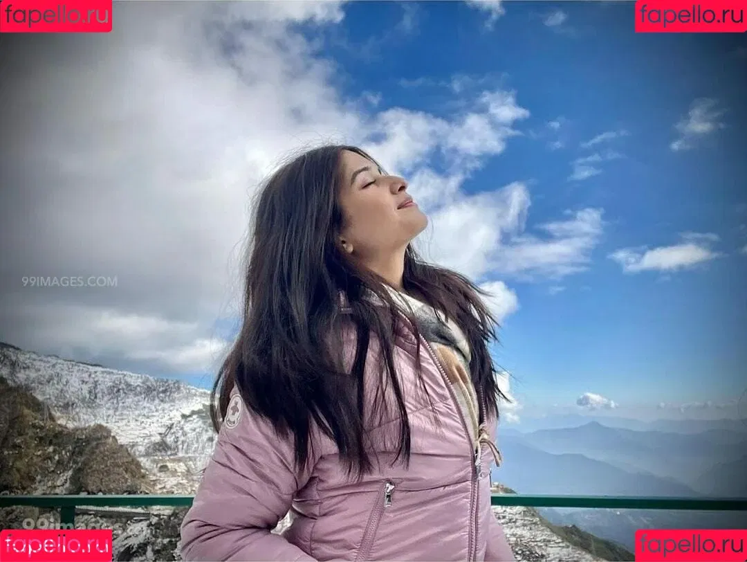 Bhavika Sharma Onlyfans Photo Gallery 