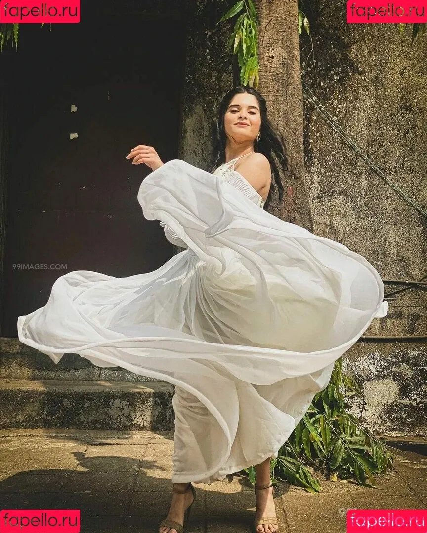 Bhavika Sharma Onlyfans Photo Gallery 