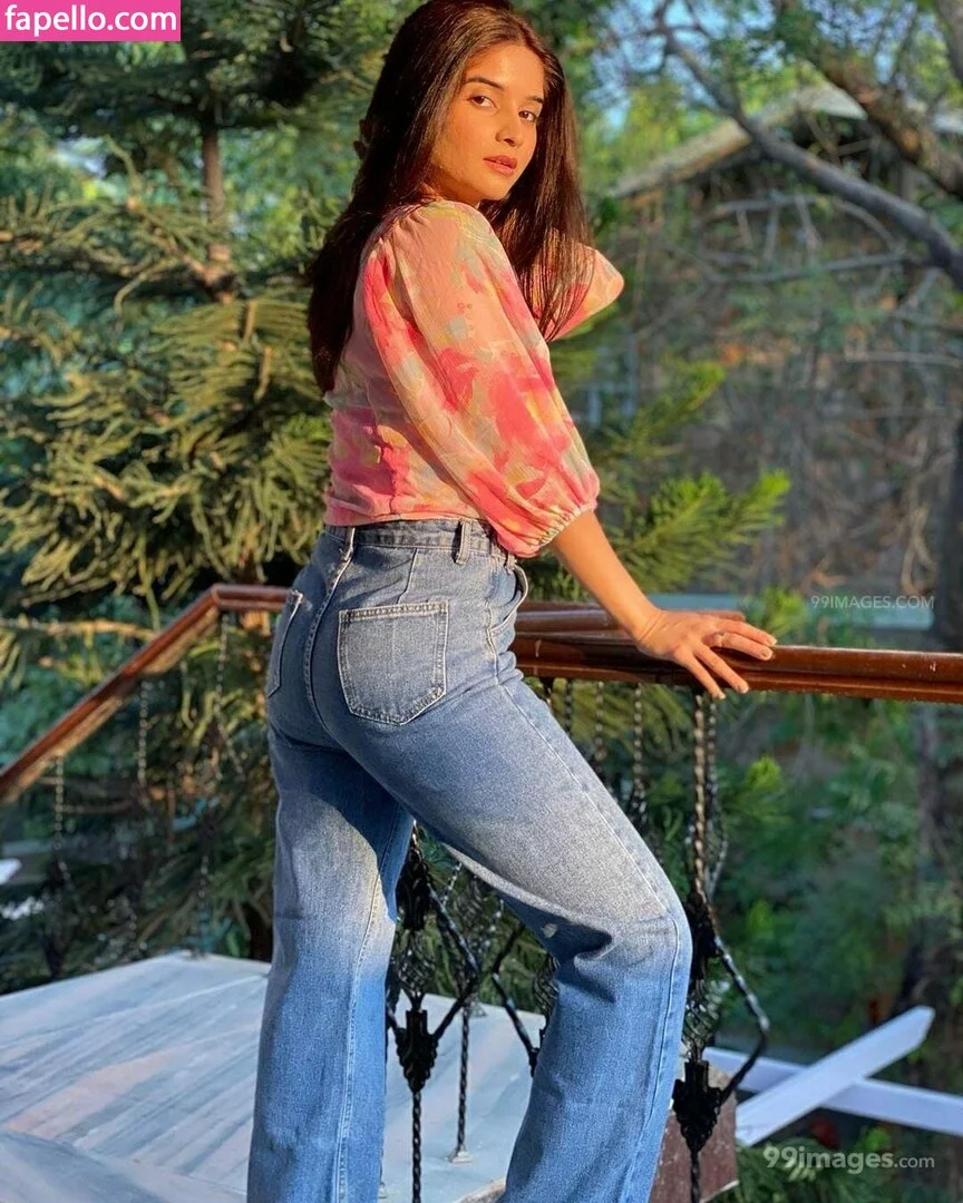 Bhavika Sharma Onlyfans Photo Gallery 