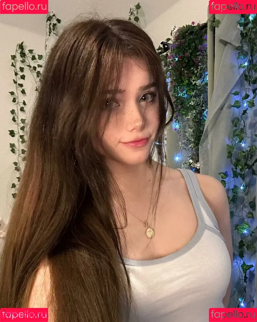 emmyuh Onlyfans Photo Gallery 