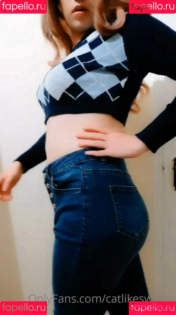 CatLikesWater Onlyfans Photo Gallery 