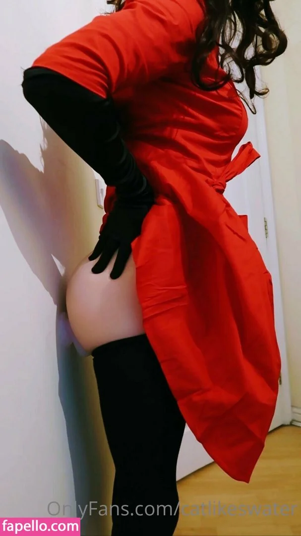 CatLikesWater Onlyfans Photo Gallery 