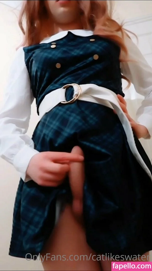 CatLikesWater Onlyfans Photo Gallery 