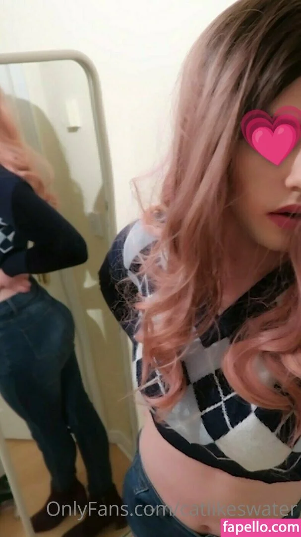 CatLikesWater Onlyfans Photo Gallery 