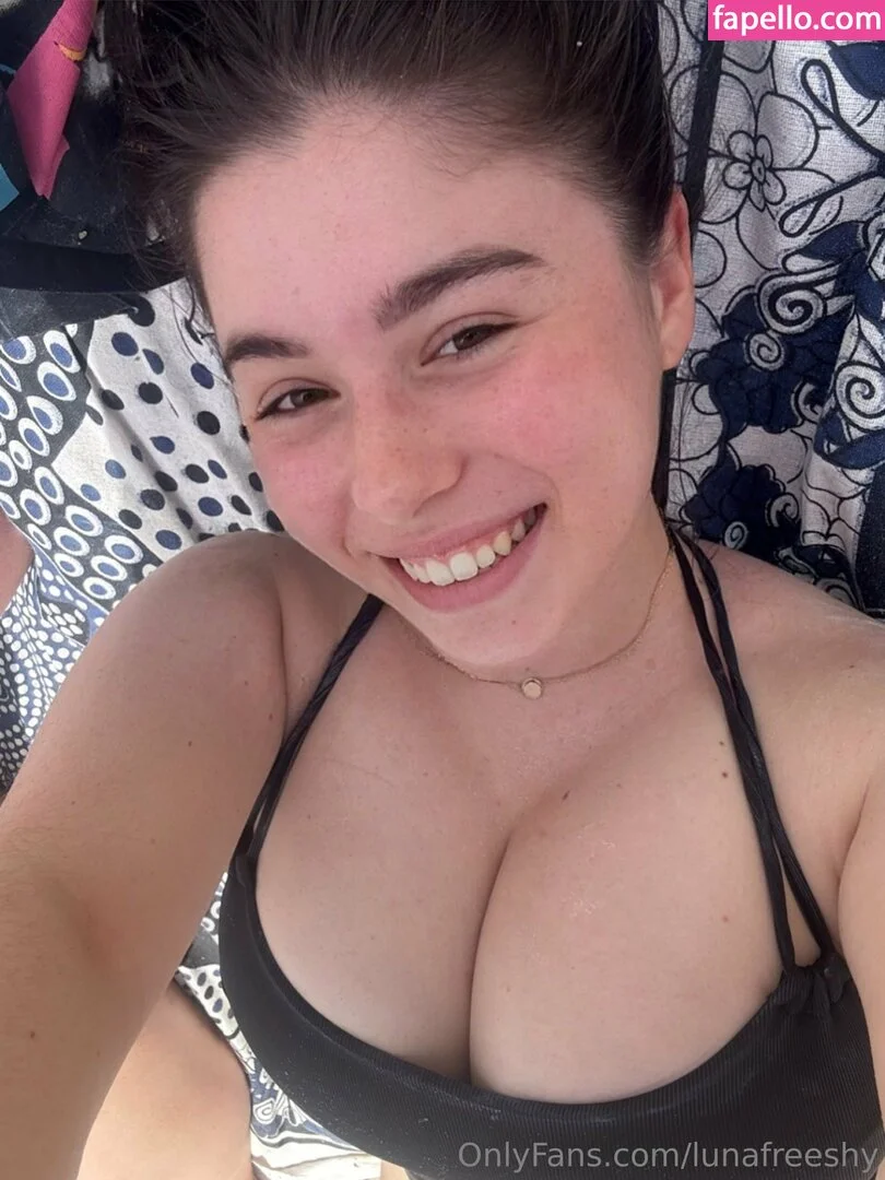 Lunafreeshy Onlyfans Photo Gallery 