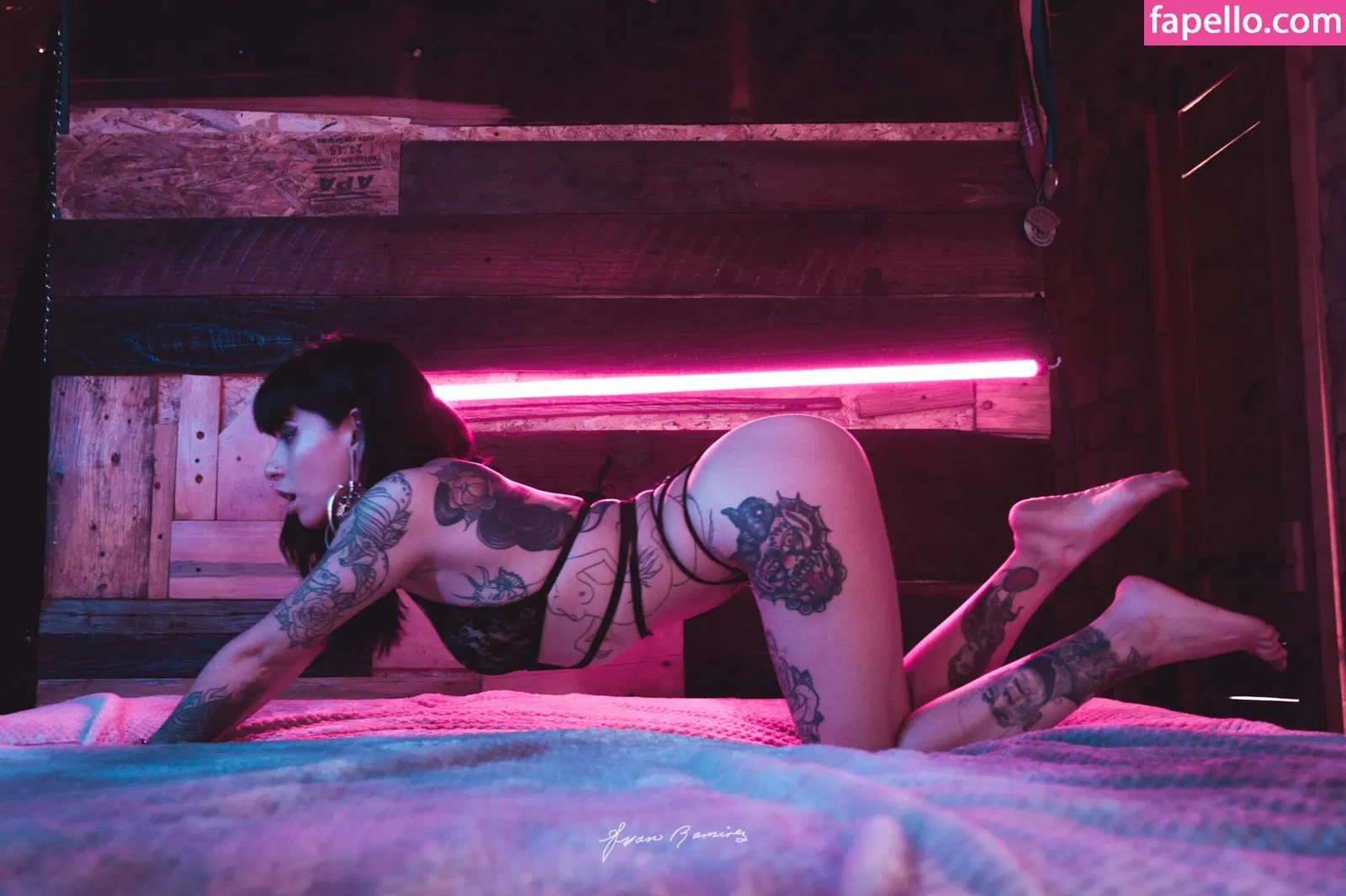 Vikat Bang Onlyfans Photo Gallery 