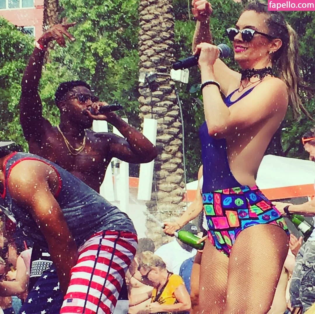 Nicole Arbour Onlyfans Photo Gallery 