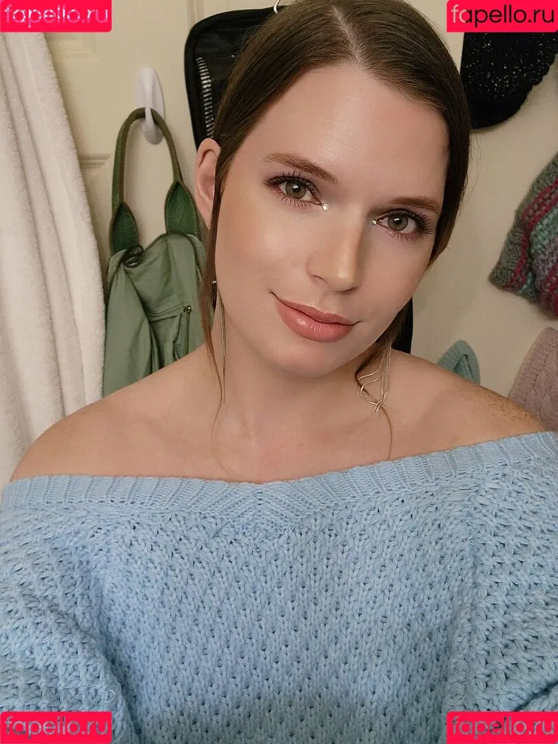 Hybrid Beauty Onlyfans Photo Gallery 