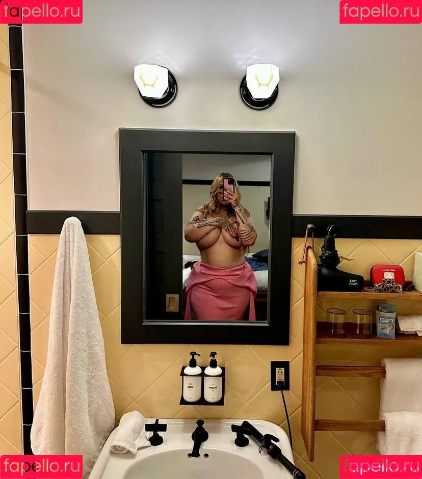 hotandselfish Onlyfans Photo Gallery 