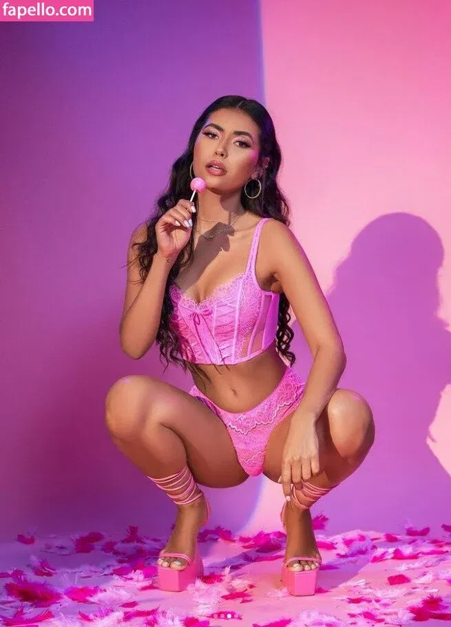 Florence Mueller Onlyfans Photo Gallery 