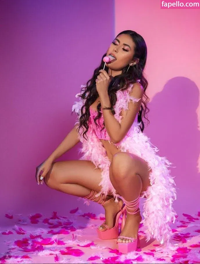 Florence Mueller Onlyfans Photo Gallery 