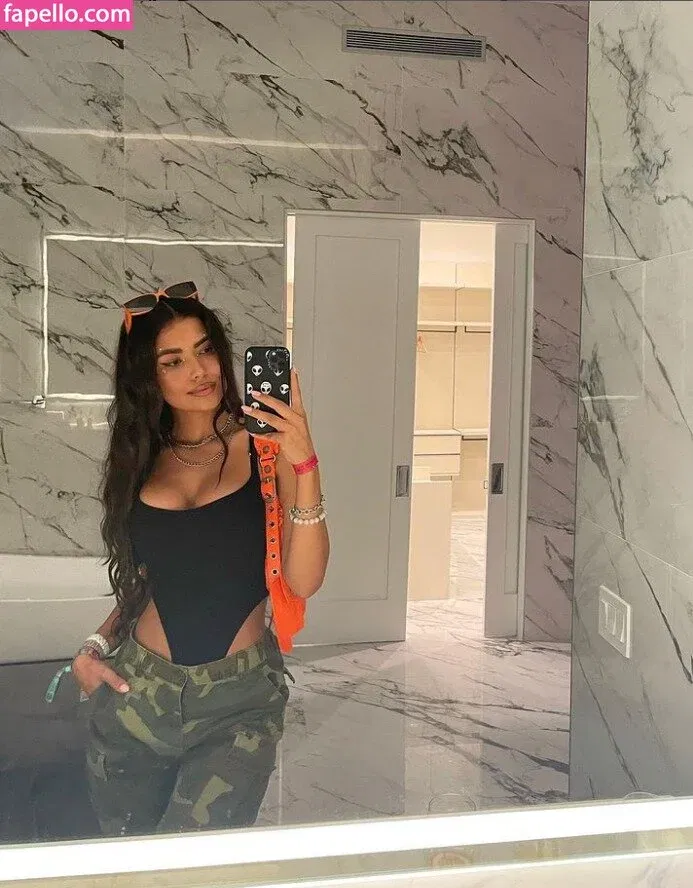 Florence Mueller Onlyfans Photo Gallery 