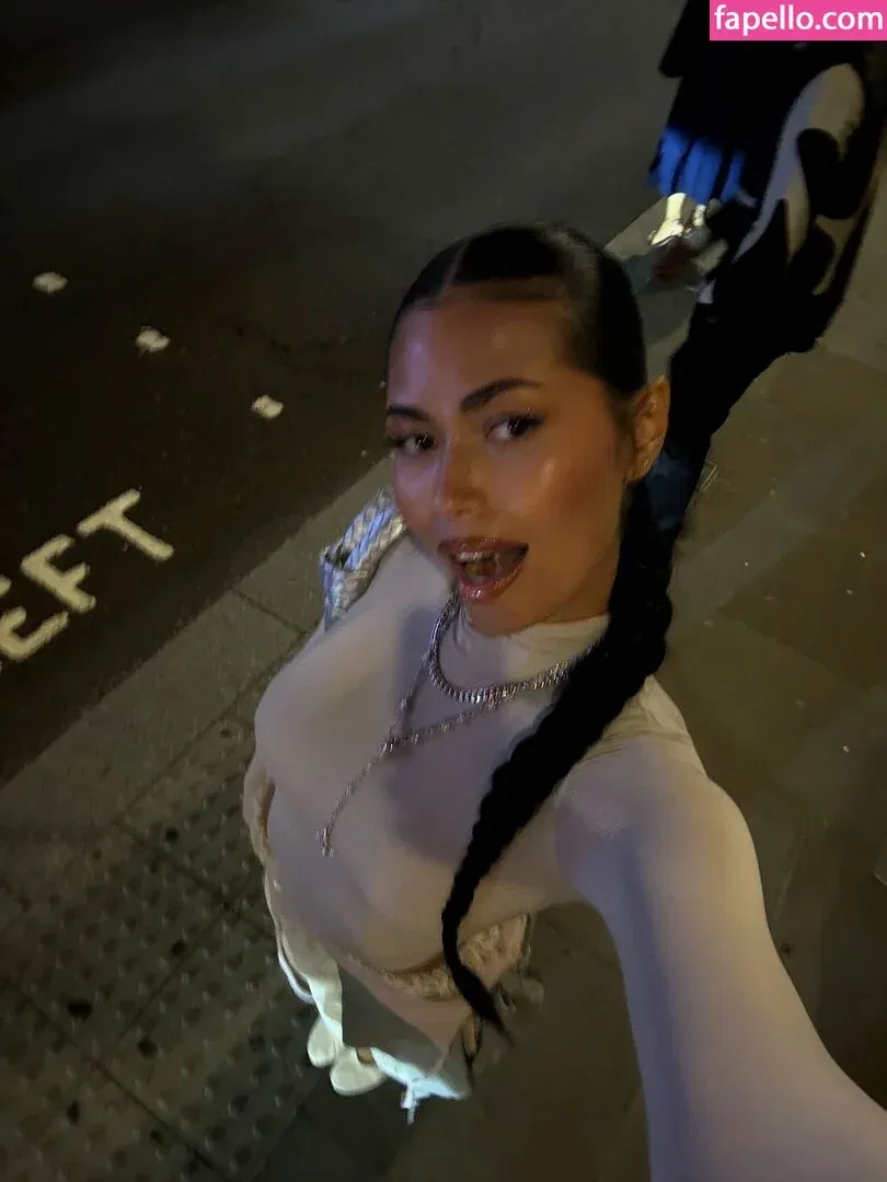 Florence Mueller Onlyfans Photo Gallery 