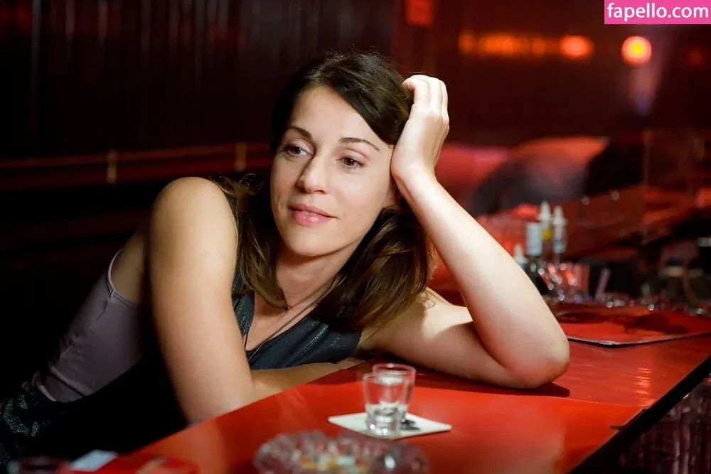 Ulrike C. Tscharre Onlyfans Photo Gallery 