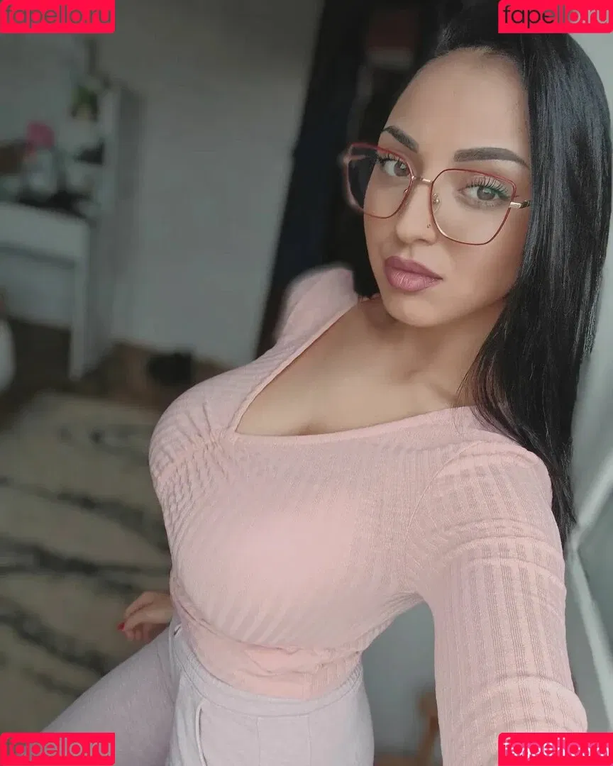 Ivana Milojevic Onlyfans Photo Gallery 