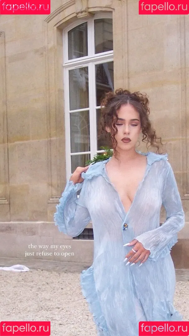 maetasworld Onlyfans Photo Gallery 