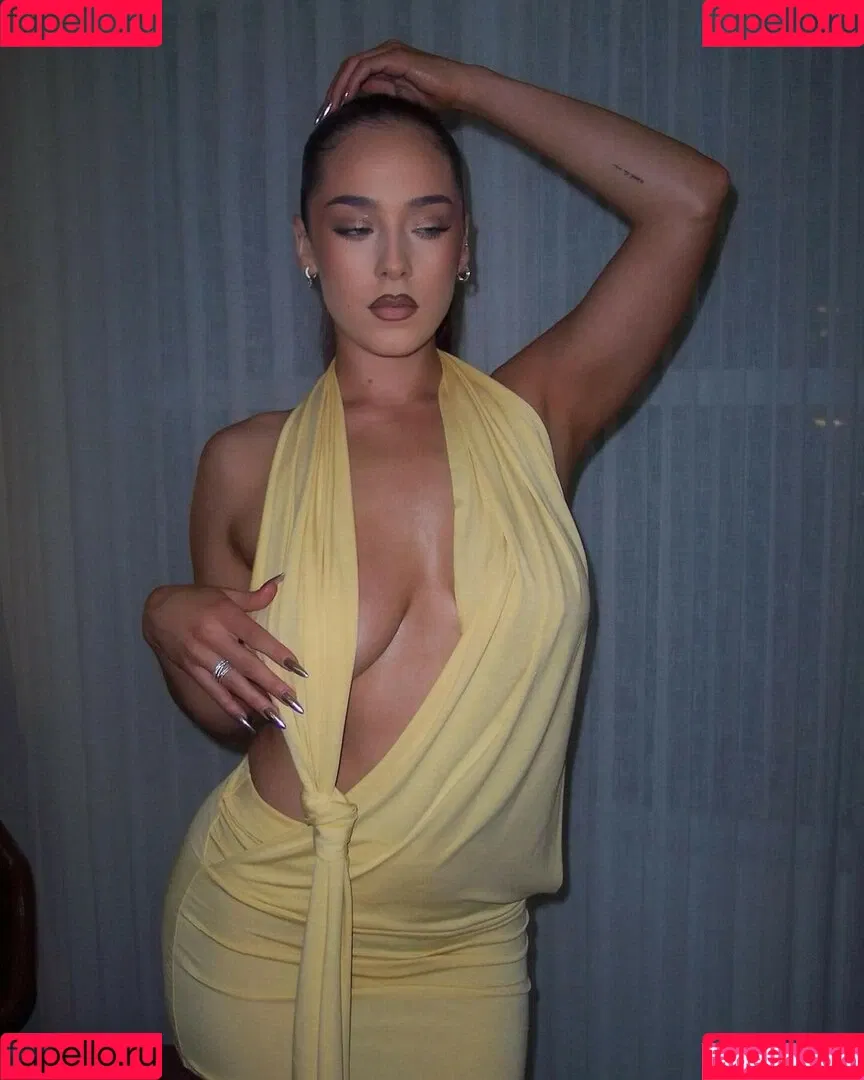 maetasworld Onlyfans Photo Gallery 