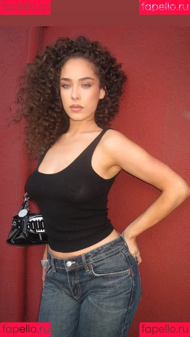 maetasworld Onlyfans Photo Gallery 