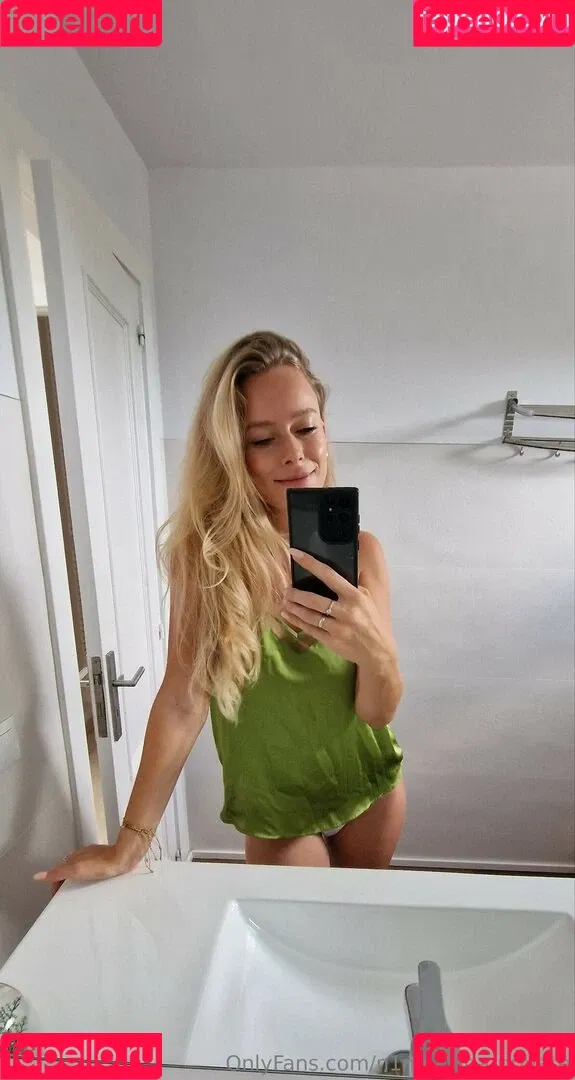 Nina Thomas Onlyfans Photo Gallery 