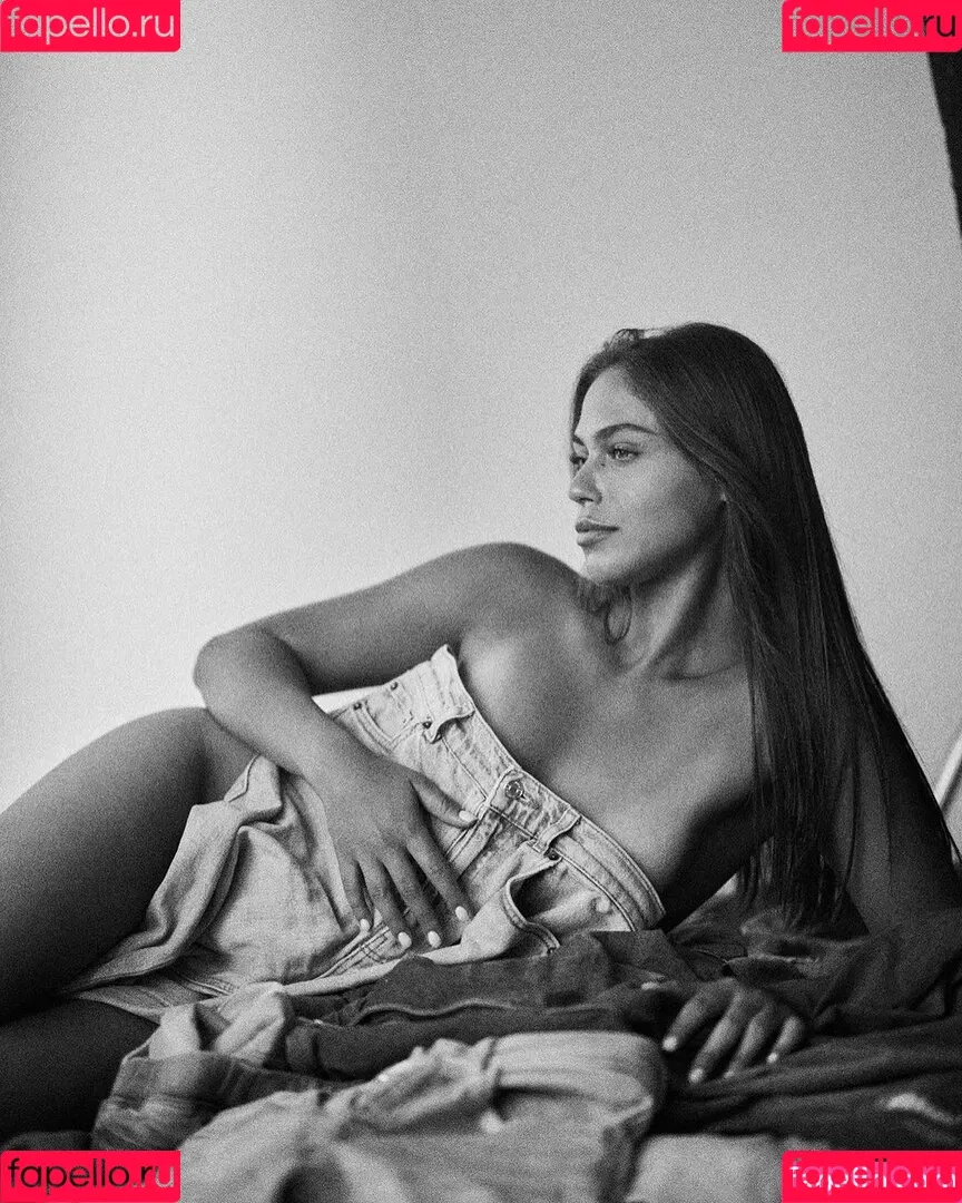 Ruth Benaim Onlyfans Photo Gallery 