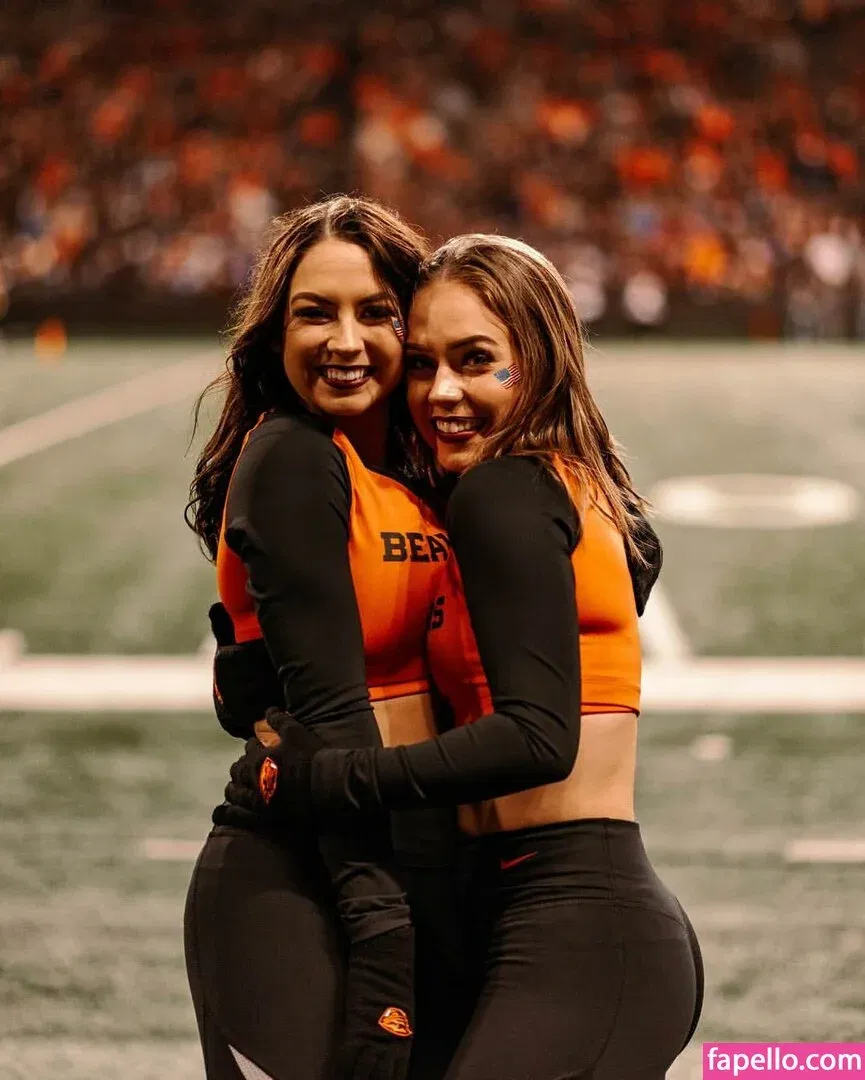 Taylor Johnson Cheer Onlyfans Photo Gallery 