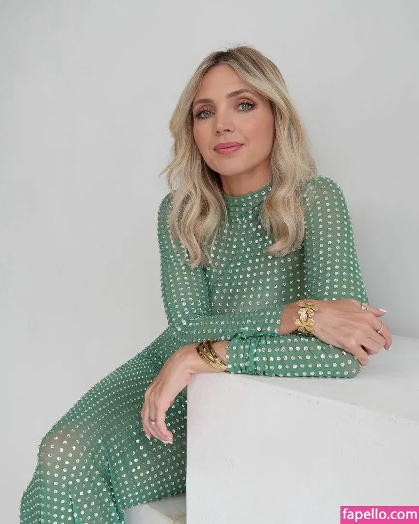 Nikki Osborne Onlyfans Photo Gallery 