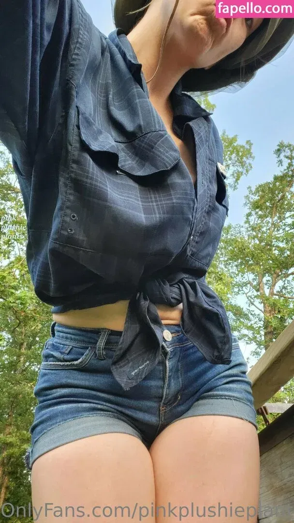 pinkplushieplants Onlyfans Photo Gallery 